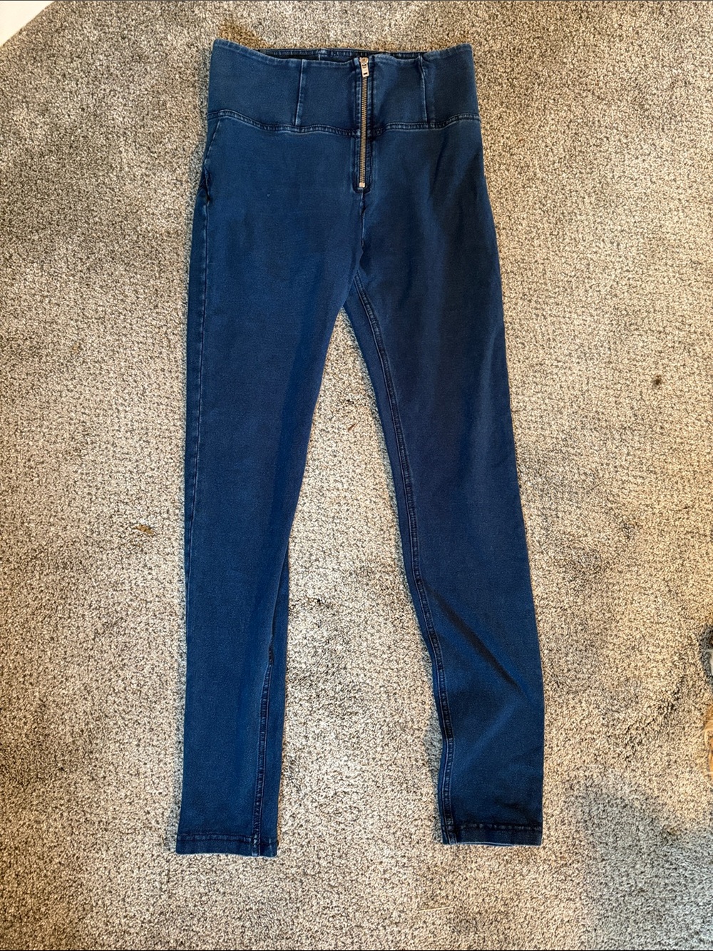 Women’s dark stretch denim Zip-Front Stretch Jeans